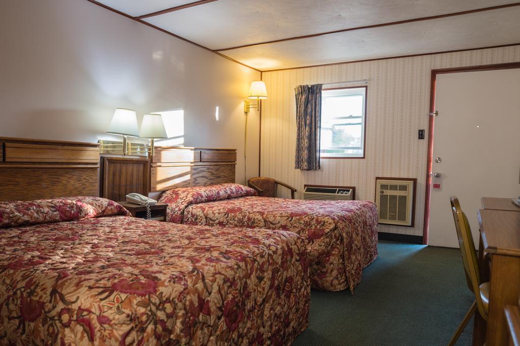 Dutch Treat Motel Ronks Exterior photo